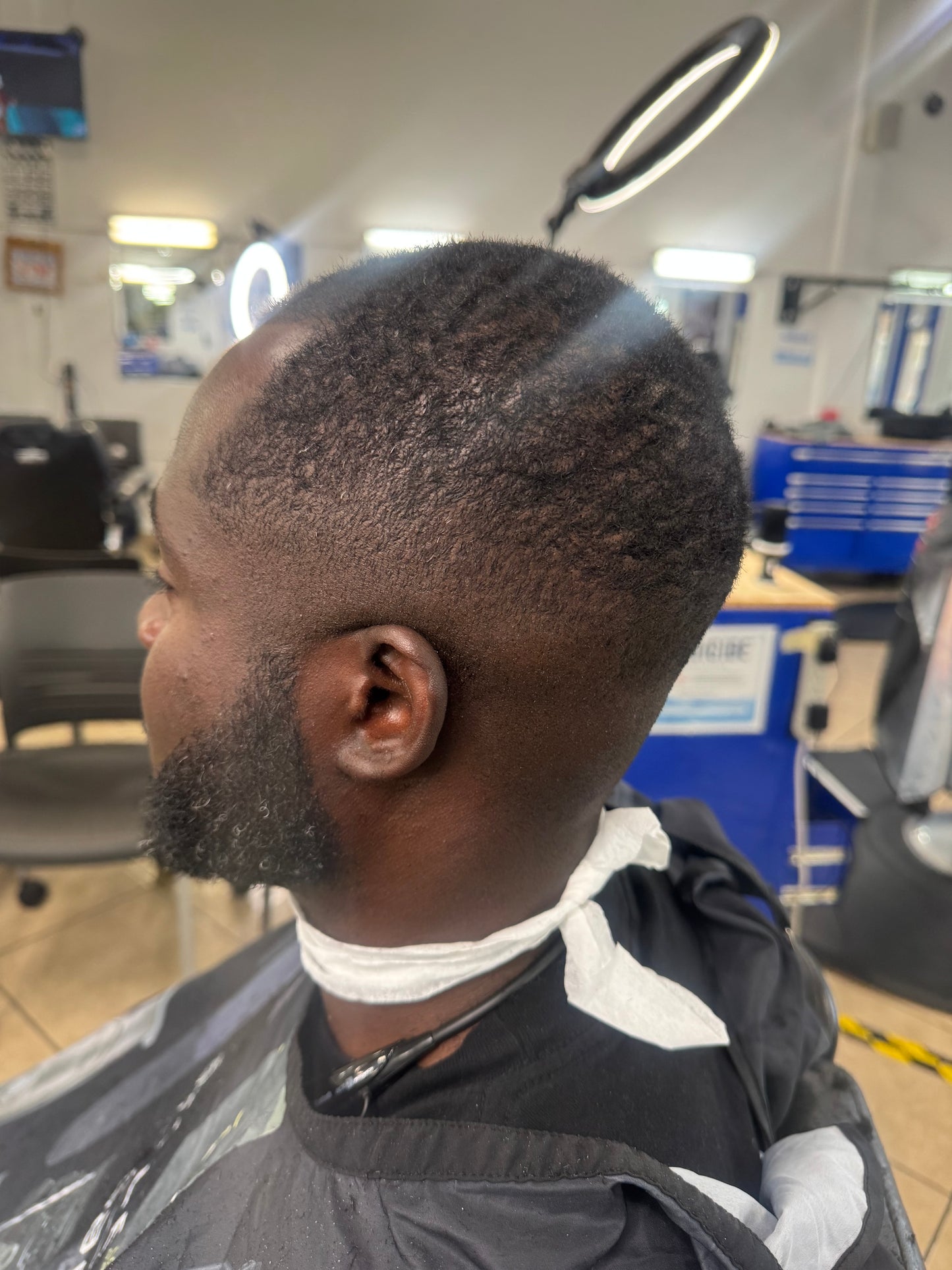 Haircut (Los Angeles,CA) - Barbershop